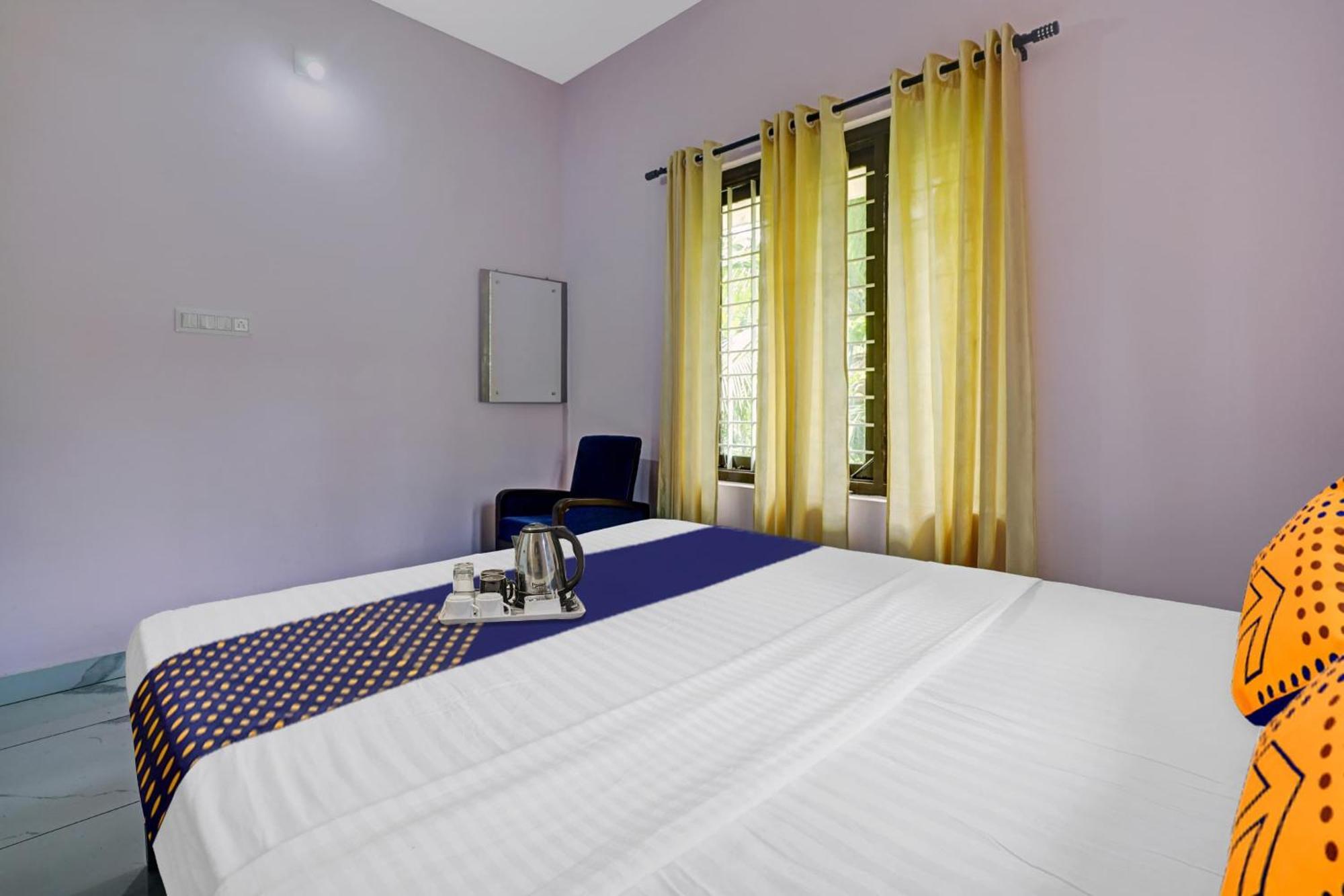 Neriyamangalam Spot On Shalom Palace Residency מראה חיצוני תמונה